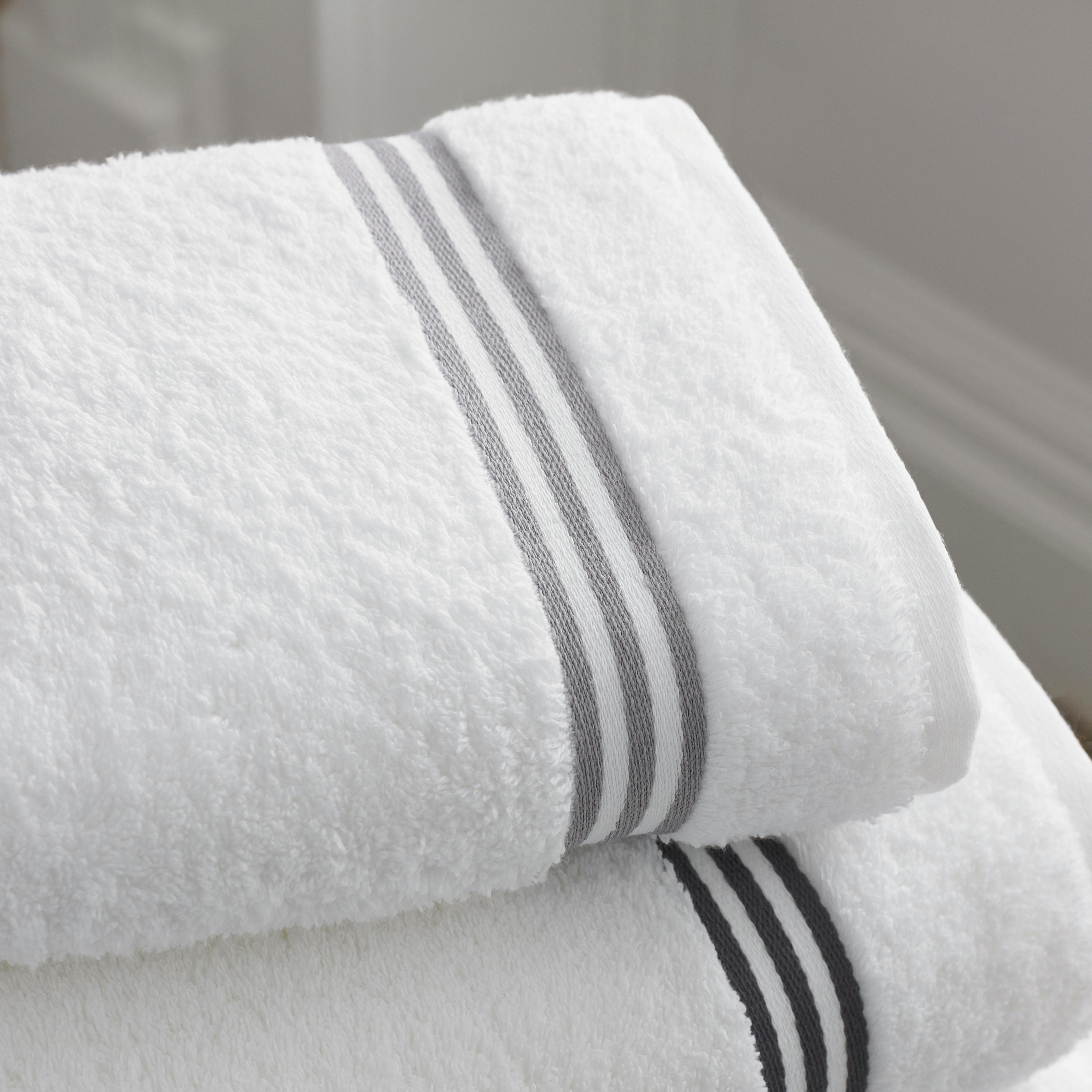 Two basic white/grey towels above each other